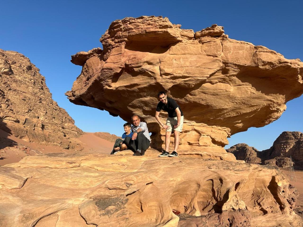 Hotel Star Magic Camp à Wadi Rum Extérieur photo